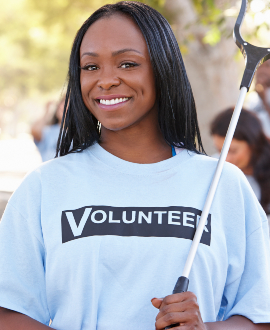 team-of-volunteers-picking-up-litter-in-suburban-s-P49KBMZ.jpg